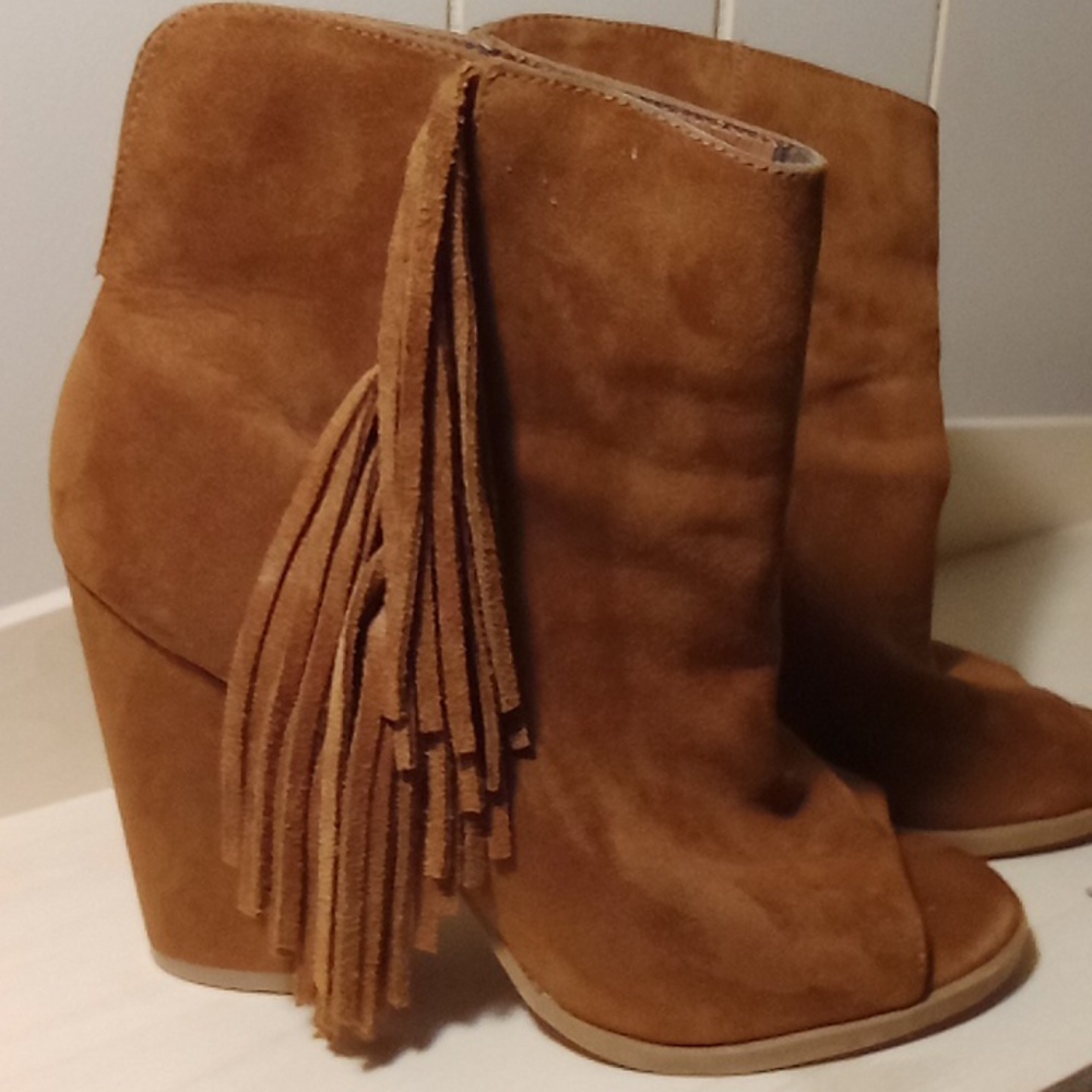 DV Ankle Boots